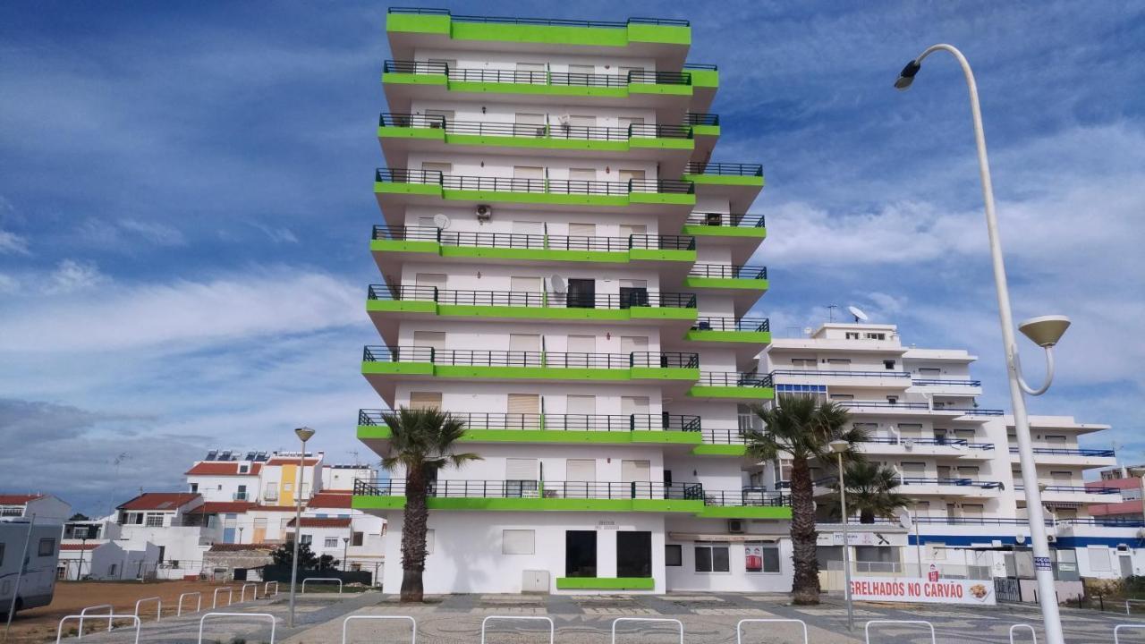 Apartamento Monte Gordo T2 Frente Mar Exterior foto