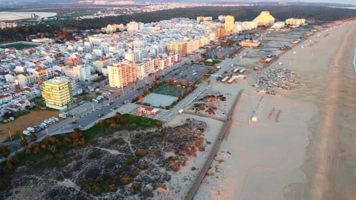 Apartamento Monte Gordo T2 Frente Mar Exterior foto